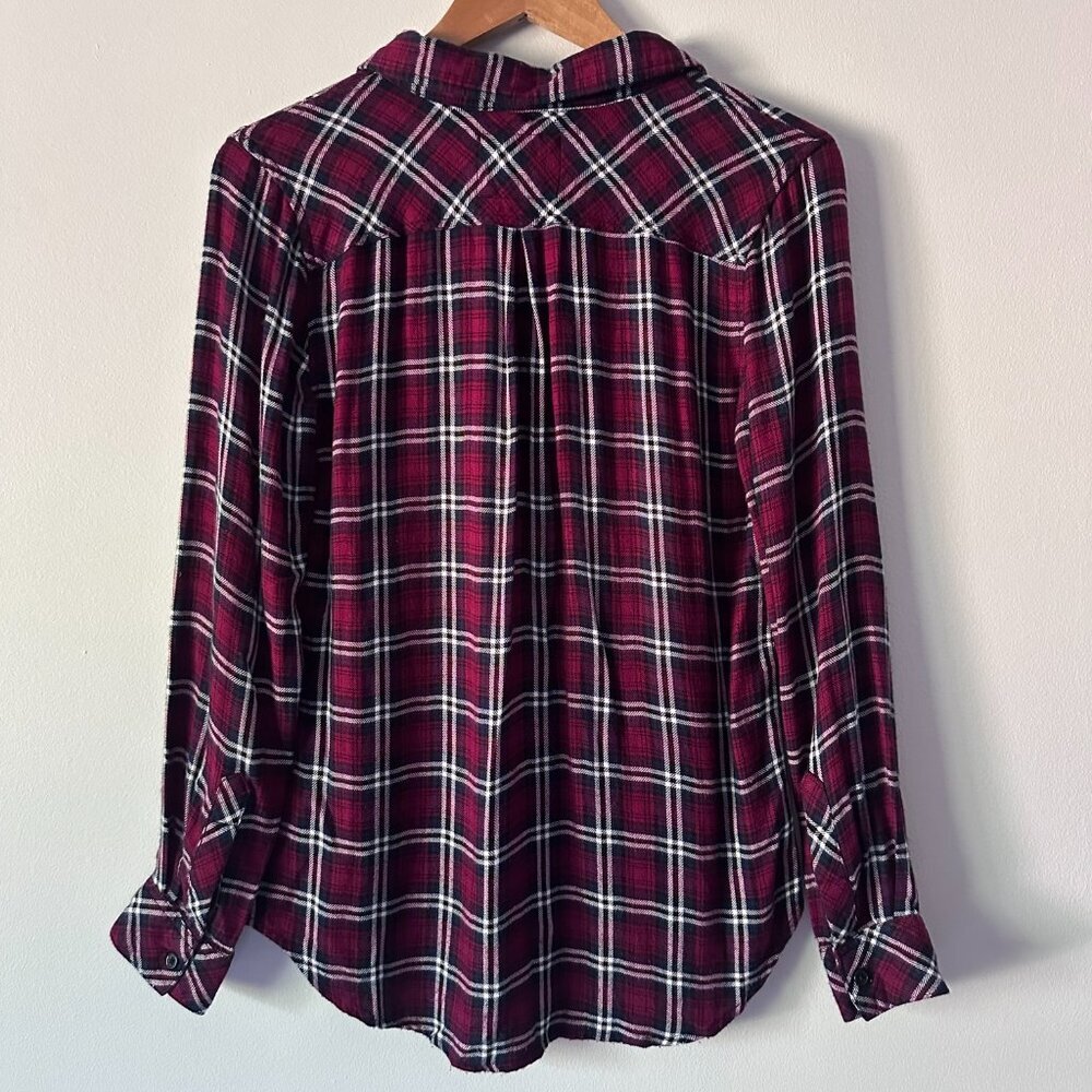 Rails Hunter Button Down Indigo Raspberry - Picture 9 of 13